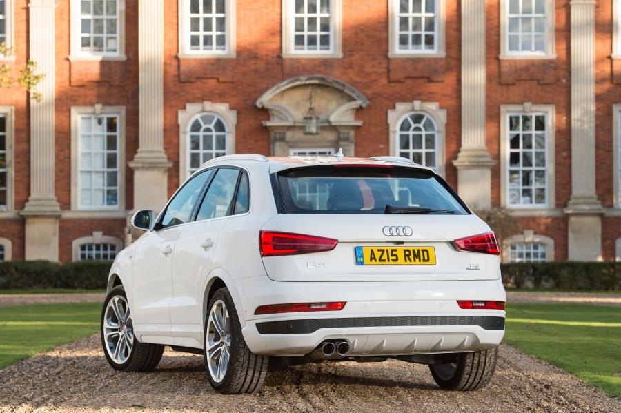  Audi Q3 2.0 TDI Quattro S-Line (8U) 2015 года  (фото 10 из 17)